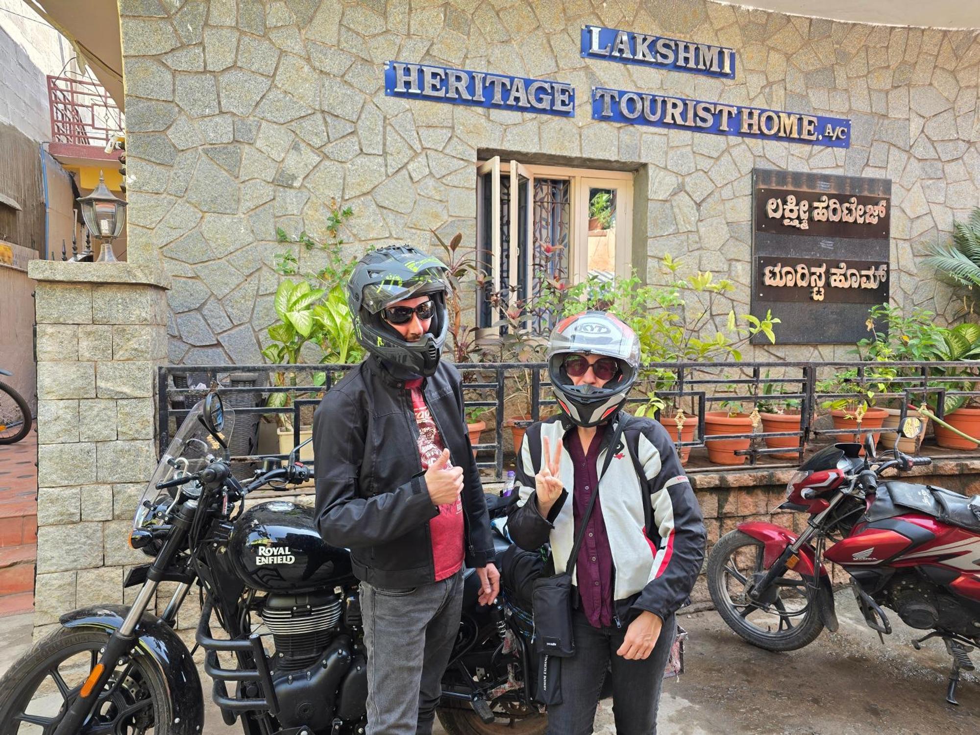 Lakshmi Heritage Tourist Home Hampi Bagian luar foto